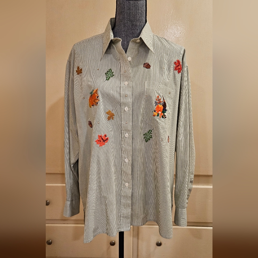 Vintage MiLi Designs Autumn Embroidered Button-Up Shirt (XL)